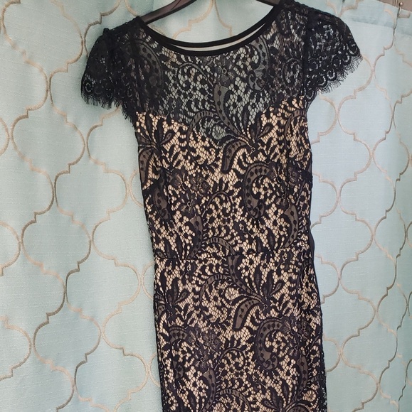 dress - Picture 3 of 4